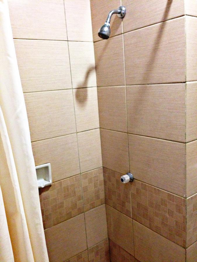 Greensa Inn Surabaya Bagian luar foto