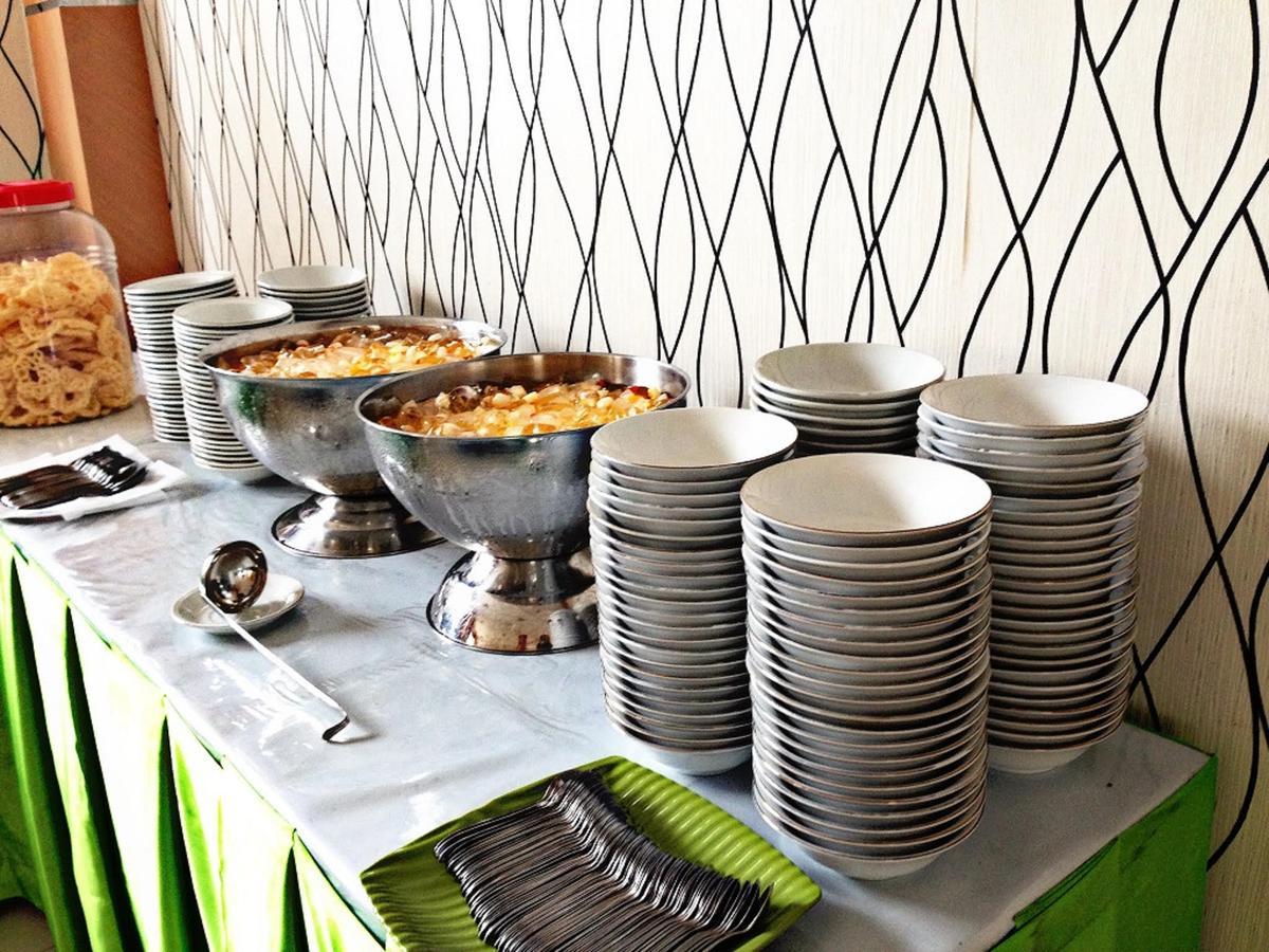 Greensa Inn Surabaya Bagian luar foto