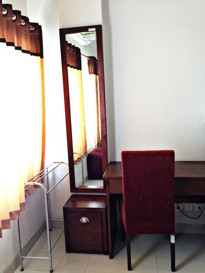 Greensa Inn Surabaya Bagian luar foto