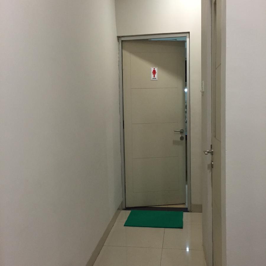Greensa Inn Surabaya Bagian luar foto