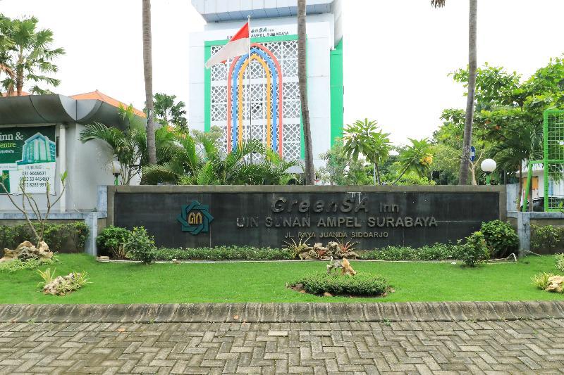 Greensa Inn Surabaya Bagian luar foto
