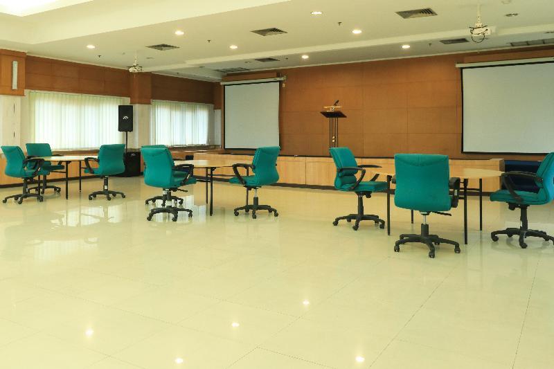 Greensa Inn Surabaya Bagian luar foto